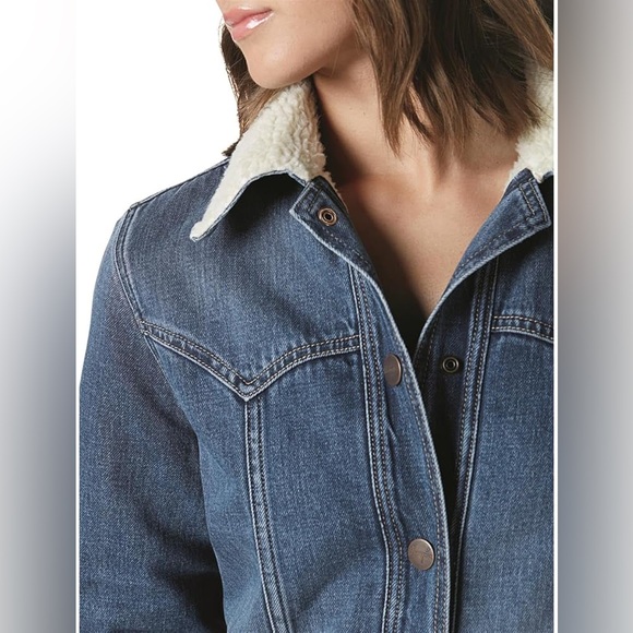 Ladies Denim Wrangler Jacket NWT - Picture 4 of 8